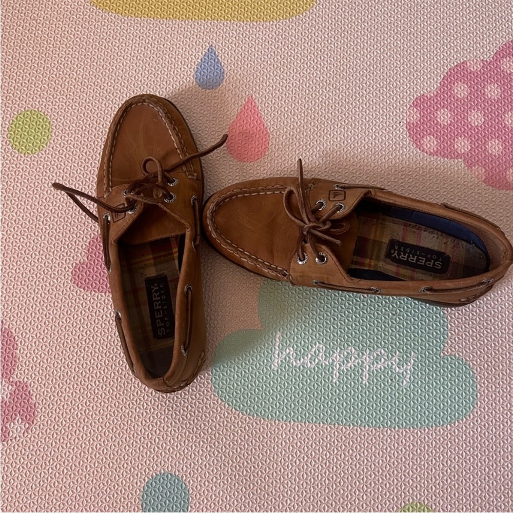 Sperry Sahara boat shoe